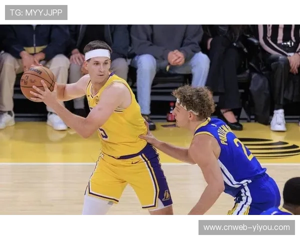 勇士99-105负湖人，防守轮换漏洞暴露体系隐患